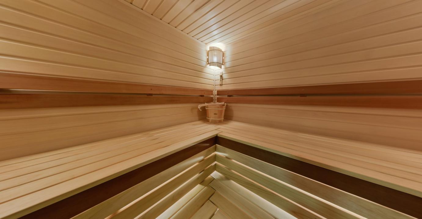 Русская баня с печью Kastor 27Ksil и дымоходом Sheidel в Тарасово, 2014г.