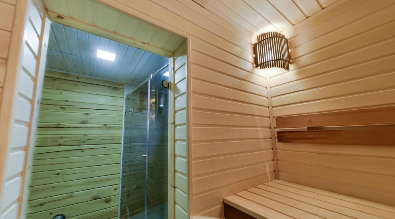 Русская баня с печью Kastor 27Ksil и дымоходом Sheidel в Тарасово, 2014г.